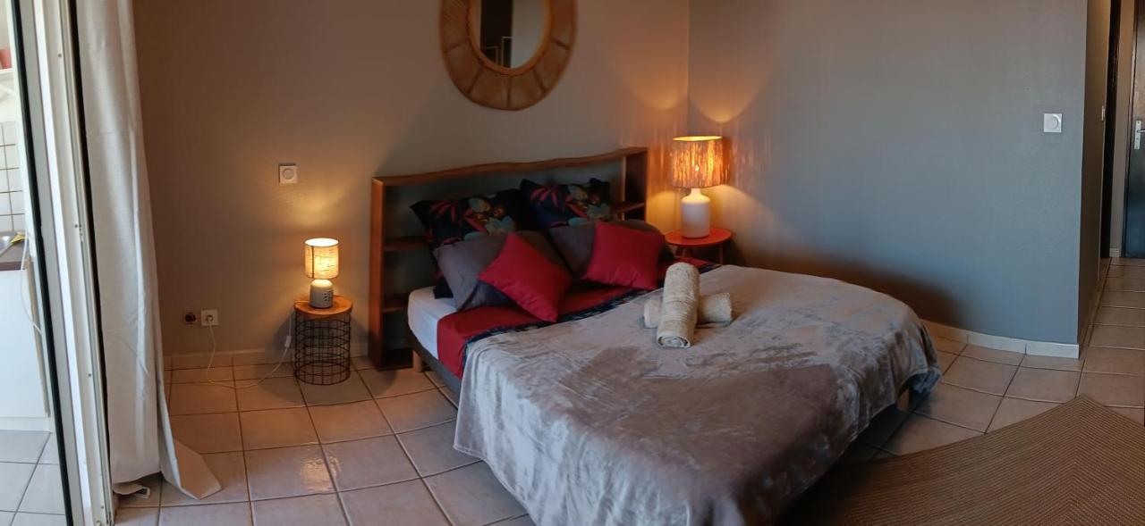 Le Tamarin Bleu - Studio A 300 M De La Plage La Saline Le Bains Extérieur photo